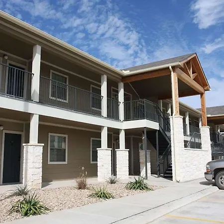Eagle'S Den Three Rivers Texas A Travelodge By Wyndham